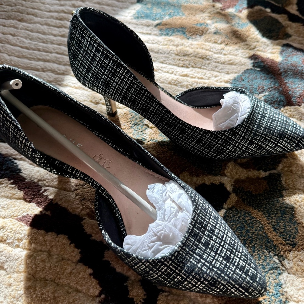 Basque Black and White Patterned Heels - Picture 6 of 7